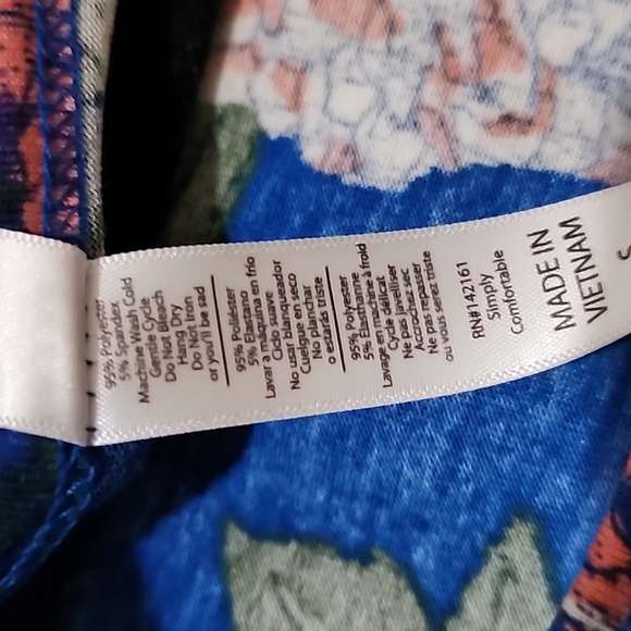 Lularoe Lynnae - Picture 3 of 3